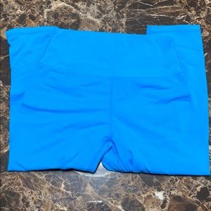 Blue Buffbunny cropped leggings XL